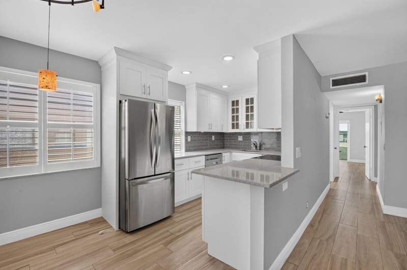 2 bedroom Condominium at 374 Capri H, Kings Point Capri Condos, Delray Beach — photo 2
