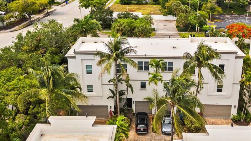 2 bedroom Townhouse at 725 SW 4th Avenue, Tarpon River Village , Fort Lauderdale — photo 3