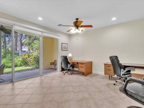 5575 NE Trieste Way, Boca Raton FL - photo 9 of 42