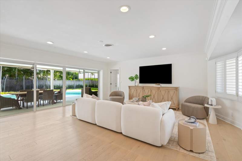 4 bedroom Single Family Residence at 2889 NE 26th Street, Coral Ridge Galt Add No 1, Fort Lauderdale — photo 2