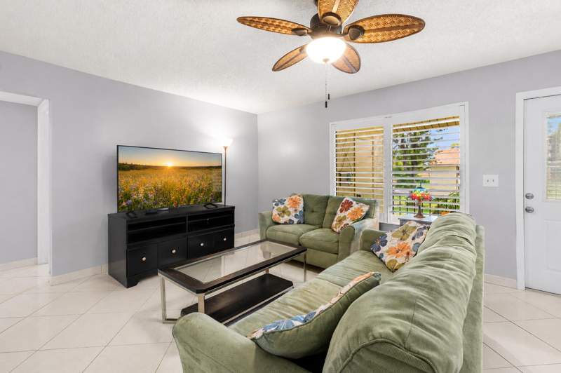 2 bedroom Condominium at 317 Knotty Pine Circle #D-2, Pine Ridge South, Greenacres — photo 3