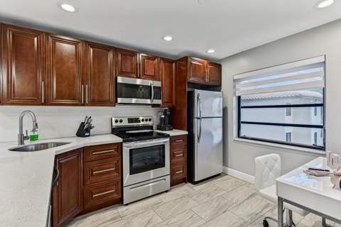 21656 Juego Circle #23f, Boca Raton FL - photo 13 of 52