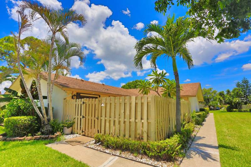 2 bedroom Villa at 714 NW 27th Avenue #C, Rainberry Bay Sec 1-A, Delray Beach — photo 5