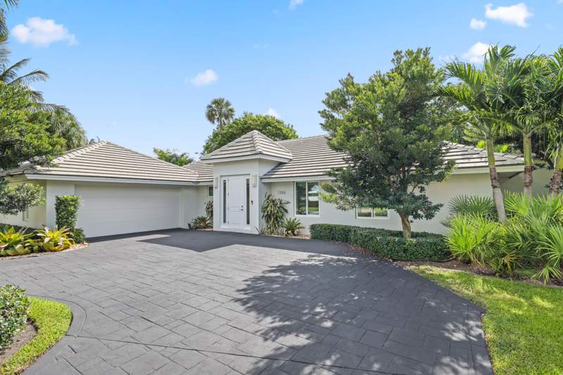 3 bedroom Single Family Residence at 1386 S Atlantic Drive, Point Manalapan/Hypoluxo Island, Lantana — photo 5