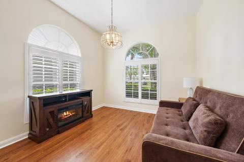 8548 Beaconhill Road, Palm Beach Gardens FL - photo 6 of 17