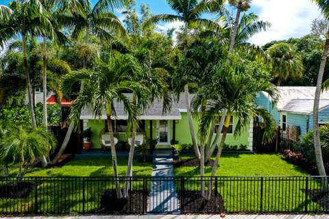 418 N Palmway, Lake Worth Beach FL - photo 6 of 34