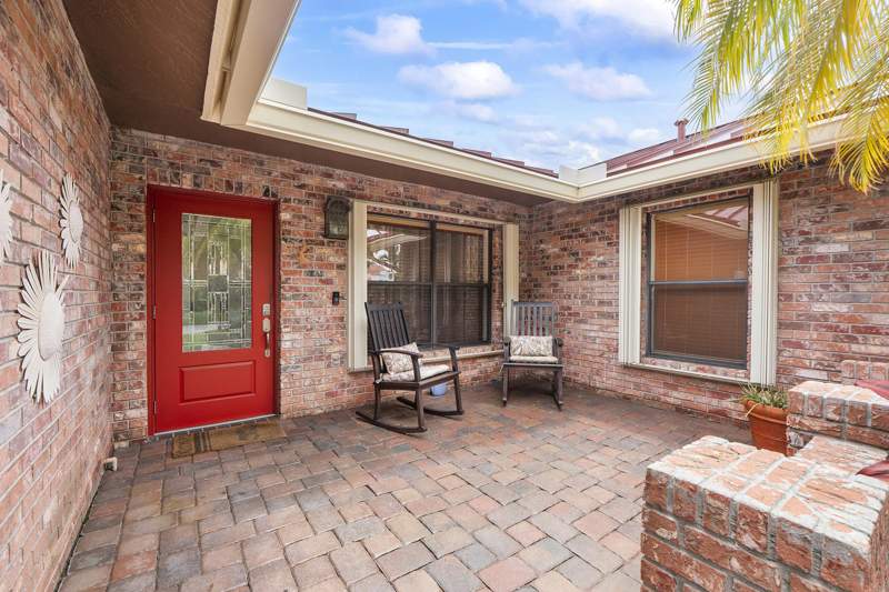 4 bedroom Single Family Residence at 10662 NW 7th Place, Cypress Glen, Coral Springs — photo 4