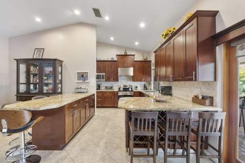 10662 NW 7th Place, Coral Springs FL - photo 10 of 43