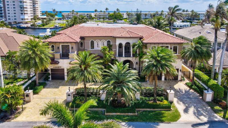 6 bedroom Single Family Residence at 3870 NE 31st Avenue, Venetian Isles 1st Sec, Lighthouse Point — photo 3