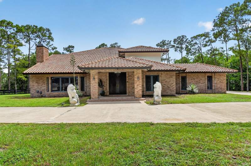 5 bedroom Single Family Residence at 14780 Draft Horse Lane, Paddock Park 2 Of Wellington, Wellington — photo 3