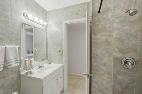 3550 NW 8th Avenue #812, Pompano Beach FL - photo 21 of 32