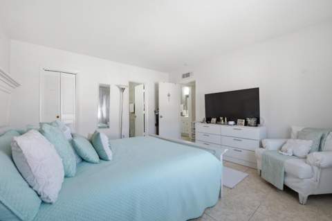 3550 NW 8th Avenue #812, Pompano Beach FL - photo 24 of 32