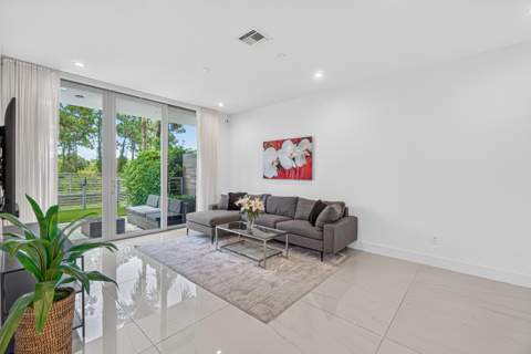 4130 NW 17th Avenue, Boca Raton FL - photo 9 of 59