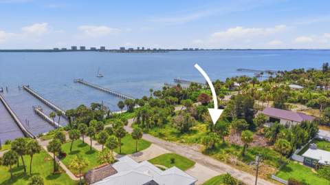 12349 S Indian River Drive, Jensen Beach FL - photo 10 of 15