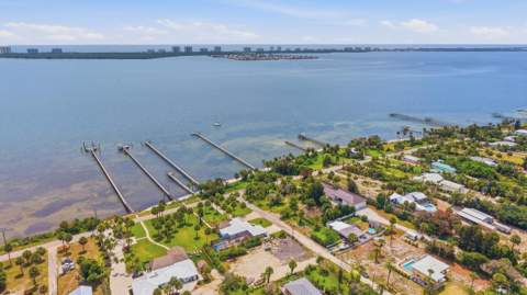 12349 S Indian River Drive, Jensen Beach FL - photo 11 of 15