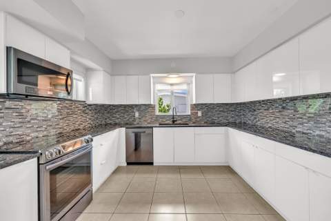 2812 NE 27th Street, Lighthouse Point FL - photo 12 of 43