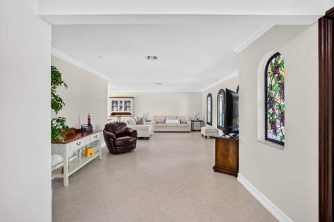 5570 NE 26th Avenue, Fort Lauderdale FL - photo 10 of 56