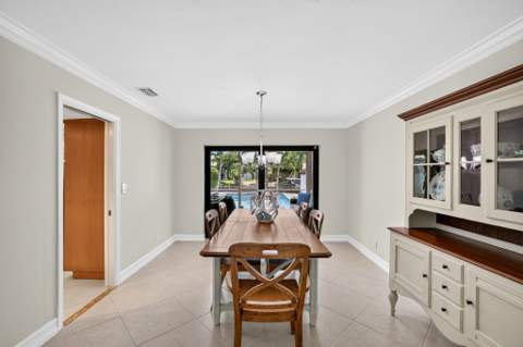 5570 NE 26th Avenue, Fort Lauderdale FL - photo 12 of 56