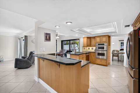 5570 NE 26th Avenue, Fort Lauderdale FL - photo 14 of 56
