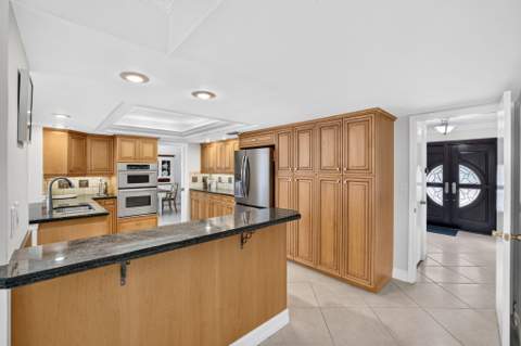 5570 NE 26th Avenue, Fort Lauderdale FL - photo 21 of 56