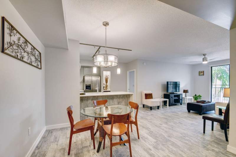 2 bedroom Condominium at 720 S Sapodilla Avenue #208, Courtyards In Cityplace Condo, West Palm Beach — photo 2