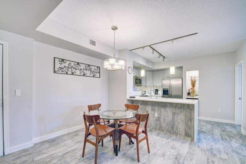 2 bedroom Condominium at 720 S Sapodilla Avenue #208, Courtyards In Cityplace Condo, West Palm Beach — photo 3