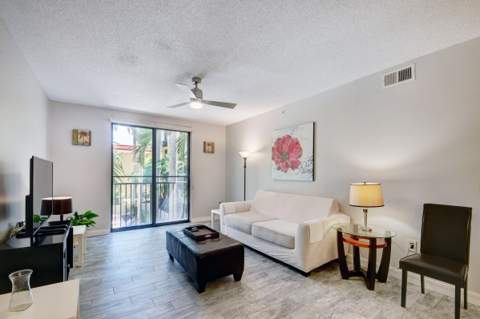 720 S Sapodilla Avenue #208, West Palm Beach FL - photo 9 of 38