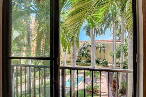 720 S Sapodilla Avenue #208, West Palm Beach FL - photo 11 of 38