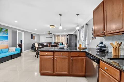 6901 S Congress Avenue, Lake Worth FL - photo 12 of 40