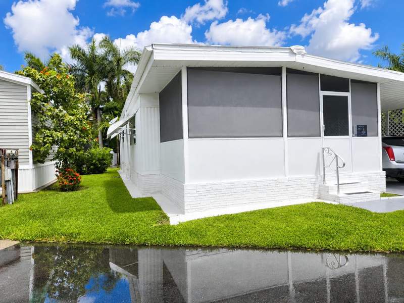 2 bedroom Mobile Home at 3302 Lake Street, Orange Brook Mobile Home., Hollywood — photo 2