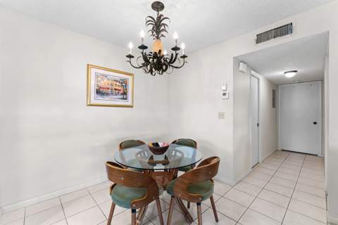 1210 S Drive Circle #D, Delray Beach FL - photo 10 of 41