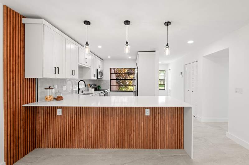 2 bedroom Condominium at 9293 Vista Del Lago #15c, Pines Of Boca Lago Condo, Boca Raton — photo 4