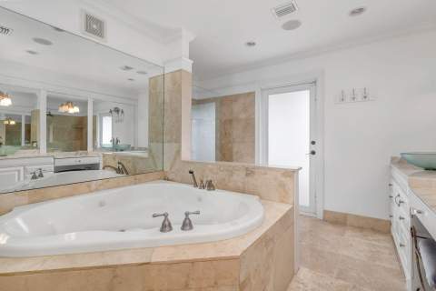 246 Gray Street, West Palm Beach FL - photo 20 of 29