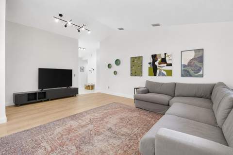 17257 Boca Club Boulevard #Apt 5, Boca Raton FL - photo 6 of 44