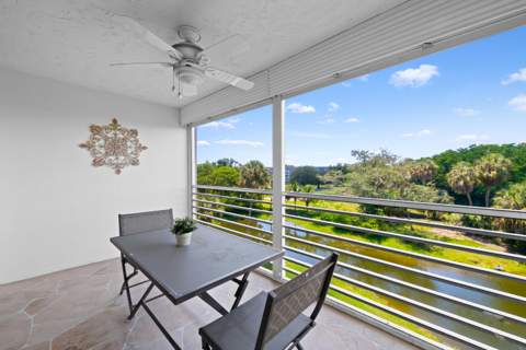 3510 Oaks Way #406, Pompano Beach FL - photo 12 of 34