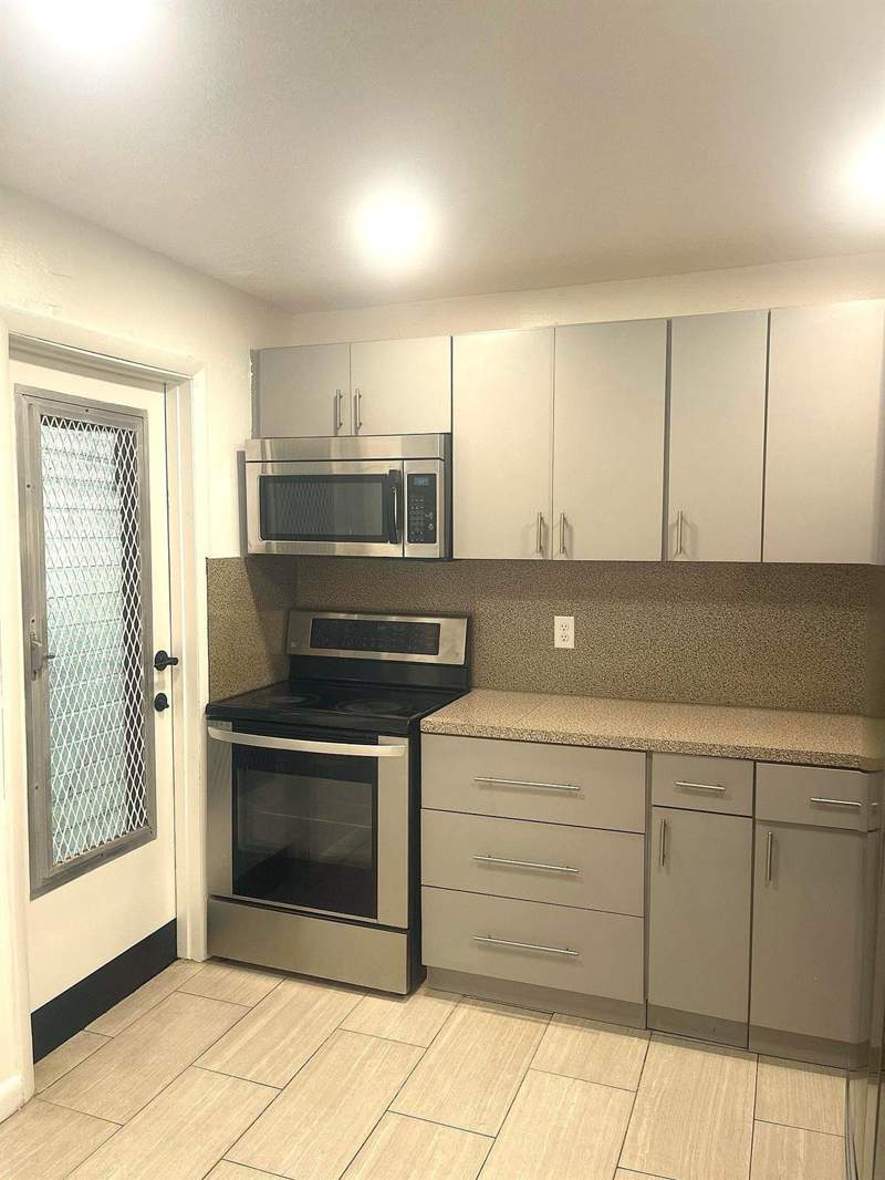 1 bedroom Condominium at 4141 NW 44th Avenue #116, Emerald Condo, Lauderdale Lakes — photo 3