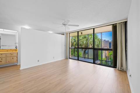 8701 SW 30th Street #211, Davie FL - photo 13 of 29