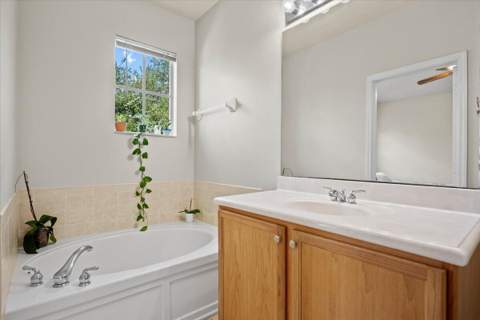 335 E Thatch Palm Circle #104, Jupiter FL - photo 19 of 39