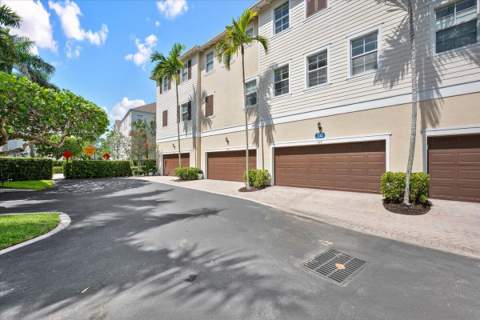 335 E Thatch Palm Circle #104, Jupiter FL - photo 24 of 39