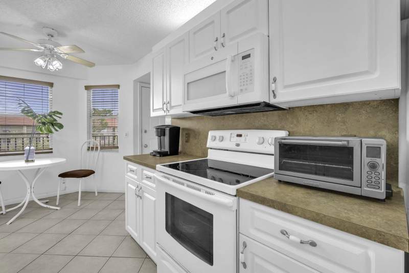 2 bedroom Condominium at 13001 SW 15th Court #404t, Ivanhoe East At Century Village, Pembroke Pines — photo 5