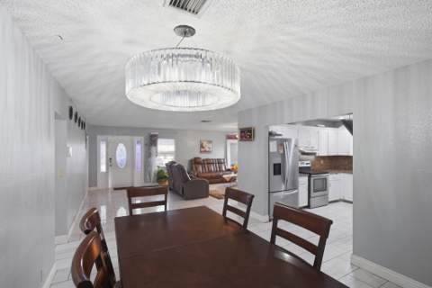 1301 SW 75th Avenue, North Lauderdale FL - photo 6 of 32