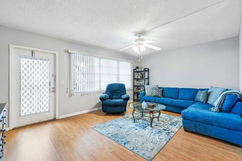 1 bedroom Condominium at 2046 Rexford C, Rexford At Century Village Condo, Boca Raton — photo 2