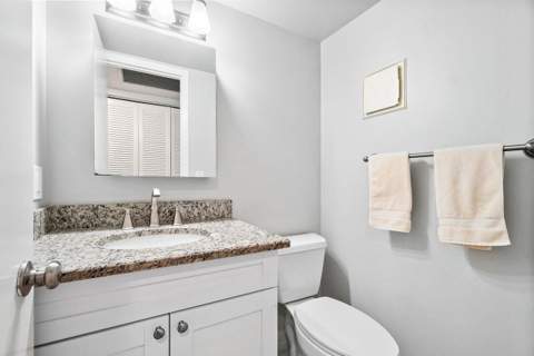 2046 Rexford C, Boca Raton FL - photo 11 of 33