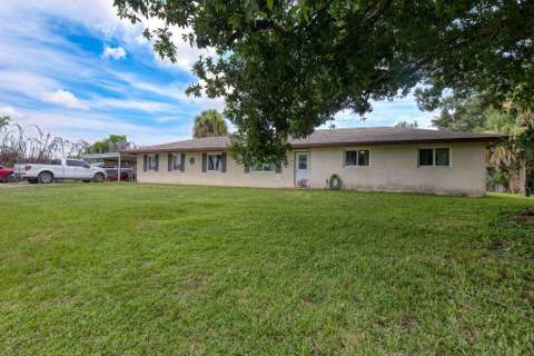 9302 Orange Avenue, Fort Pierce FL - photo 6 of 51
