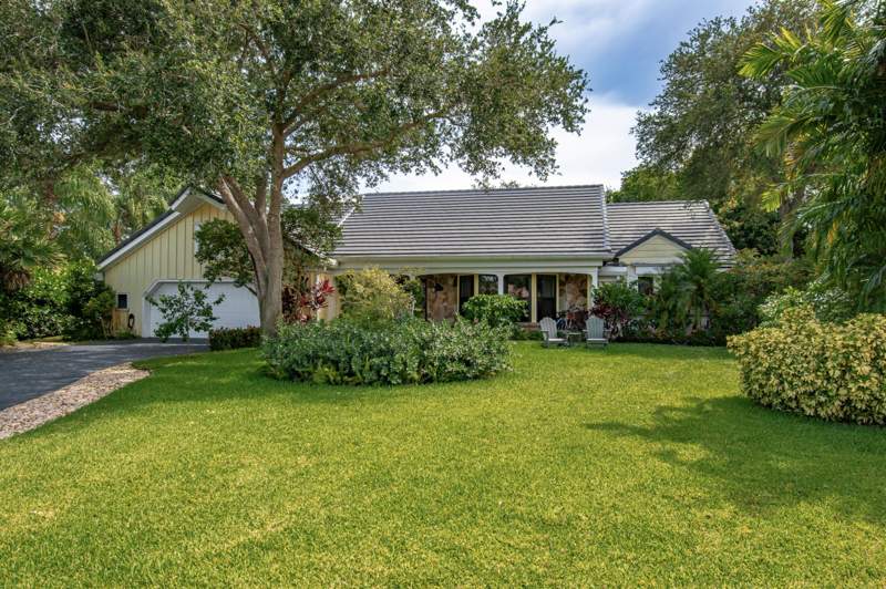 4 bedroom Single Family Residence at 6962 S Grande Drive, Estancia, Boca Raton — photo 2