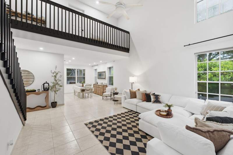 5 bedroom Single Family Residence at 12172 Glenmore Drive, Eagle Creek, Coral Springs — photo 3