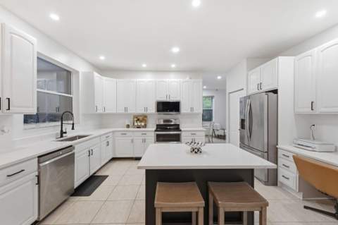 12172 Glenmore Drive, Coral Springs FL - photo 11 of 40
