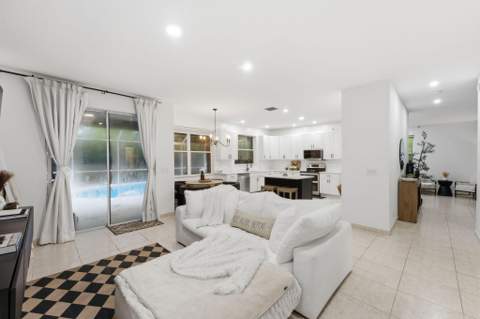 12172 Glenmore Drive, Coral Springs FL - photo 13 of 40