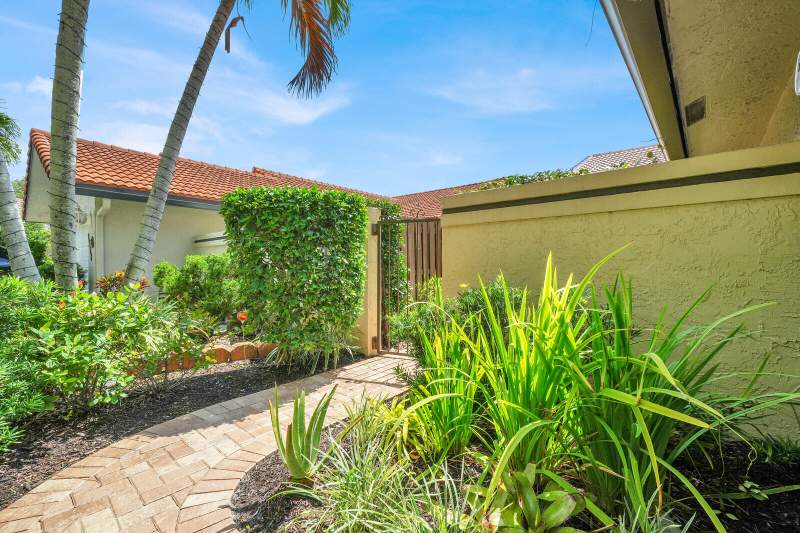 3 bedroom Single Family Residence at 1735 NW 21st Court, Rainberry Lake Ph Iv-B, Delray Beach — photo 3