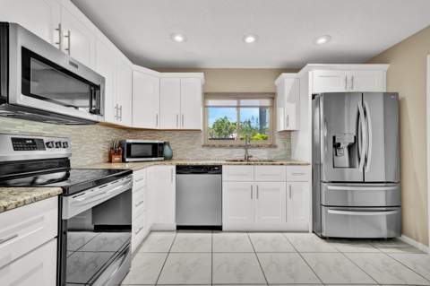 1735 NW 21st Court, Delray Beach FL - photo 7 of 33
